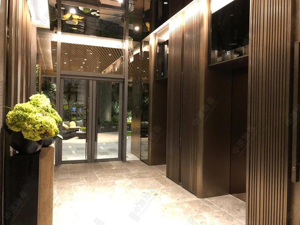 Building-Lobby