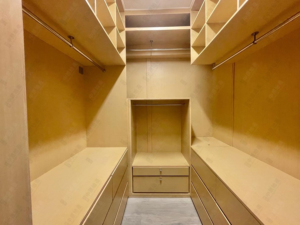 Unit Interior-Master Bathroom