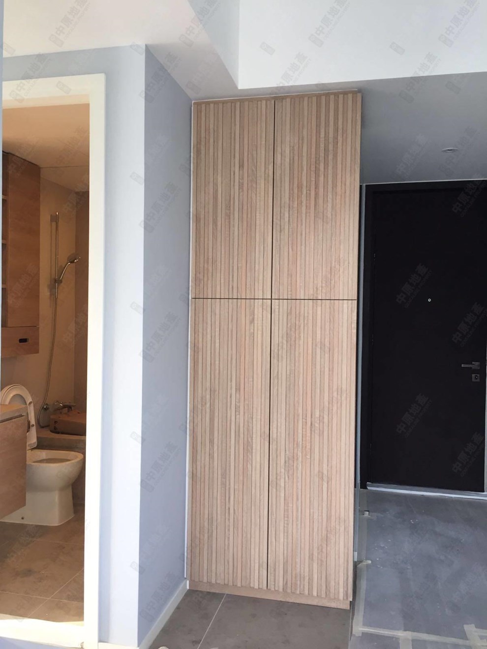 Unit Interior-Bathroom