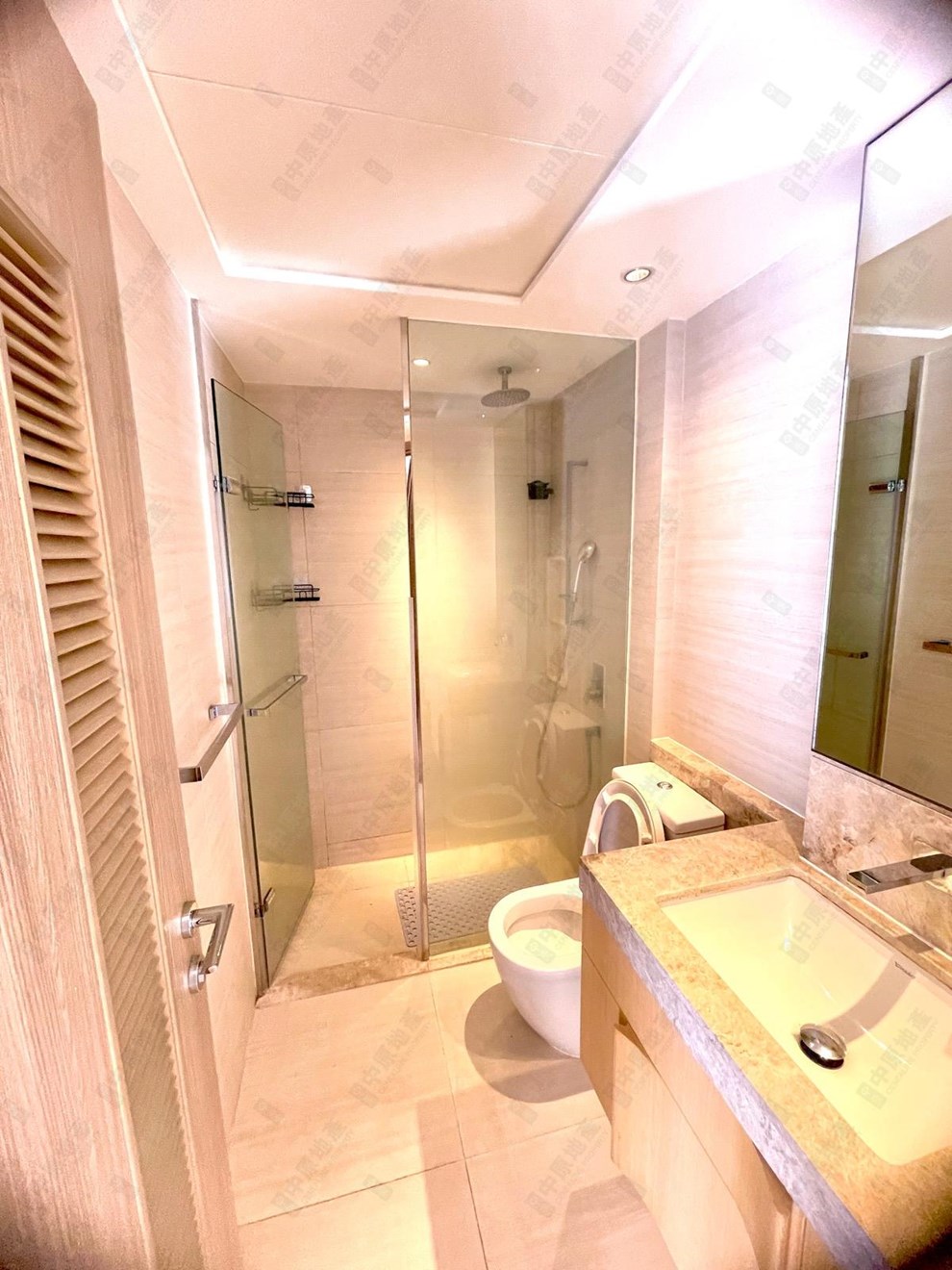 Unit Interior-Bathroom