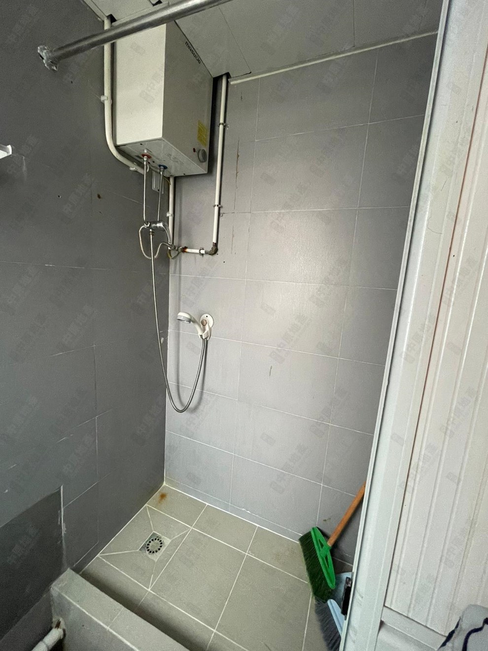 Unit Interior-Bathroom