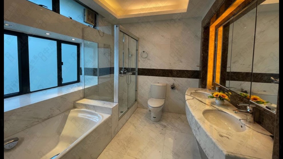 Unit Interior-Master Bathroom