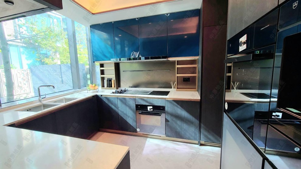 Unit Interior-Kitchen