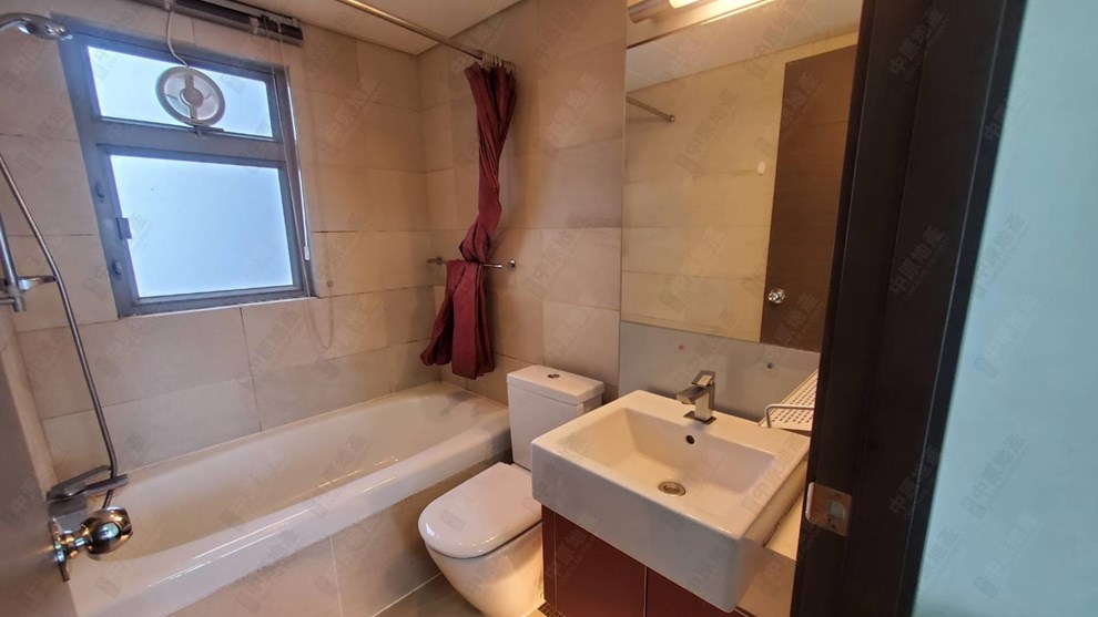 Unit Interior-Master Bathroom