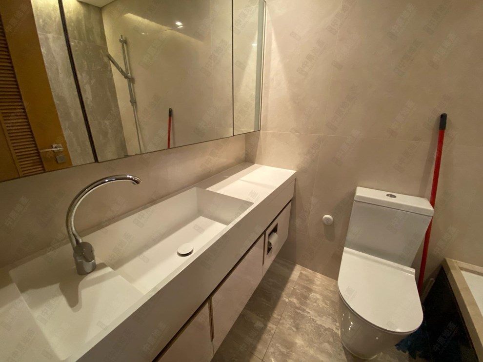 Unit Interior-Bathroom