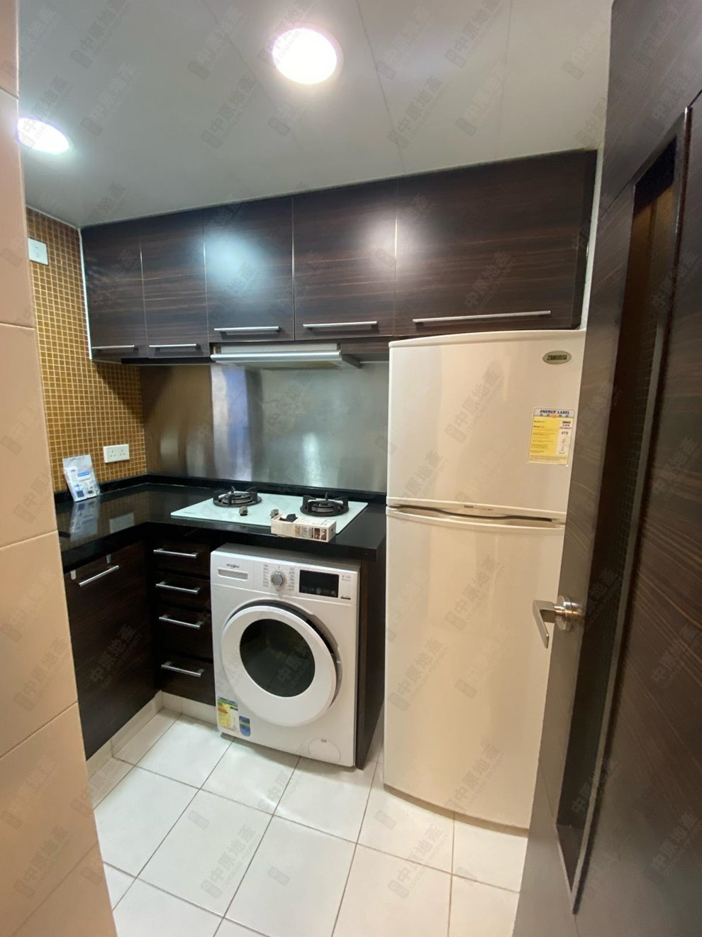 Unit Interior-Kitchen
