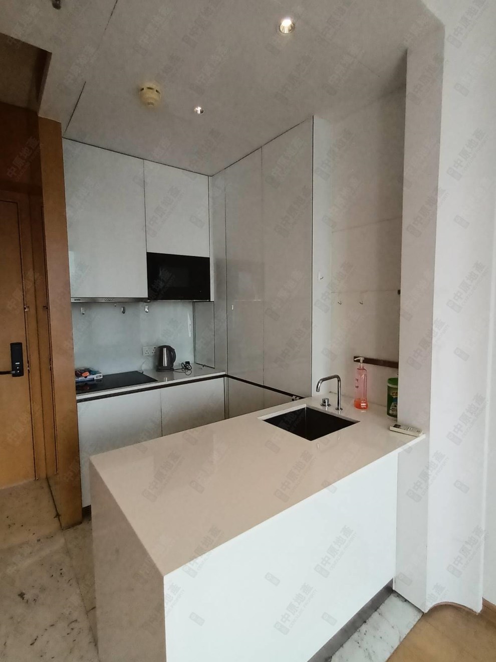 Unit Interior-Kitchen