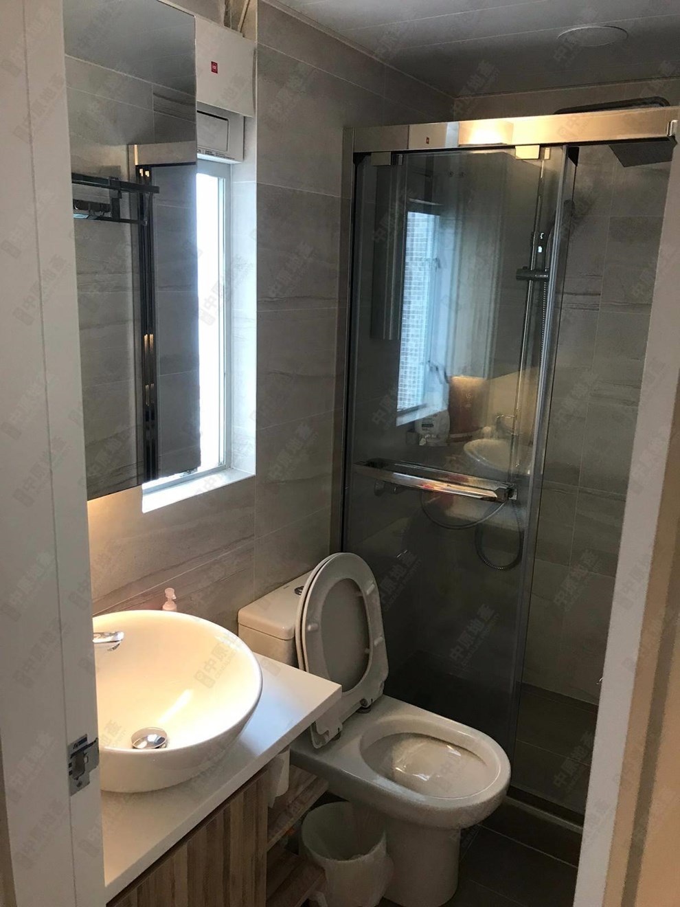 Unit Interior-Bathroom
