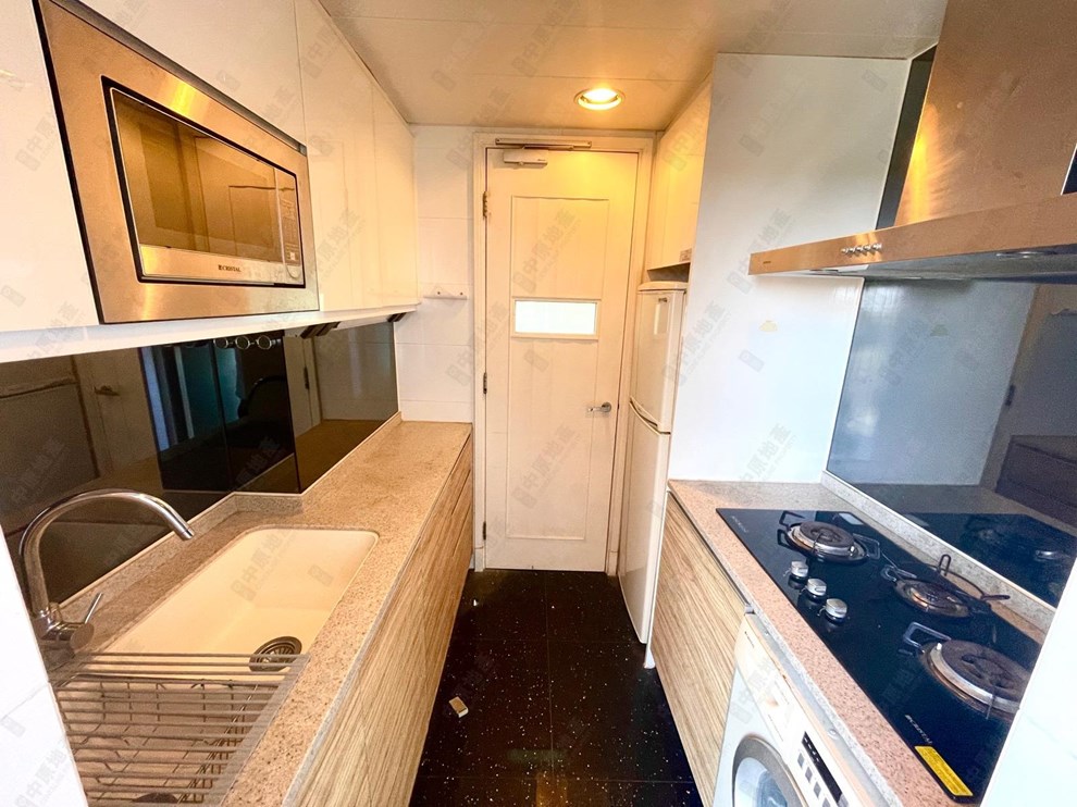 Unit Interior-Kitchen
