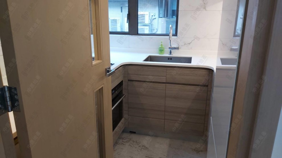 Unit Interior-Kitchen
