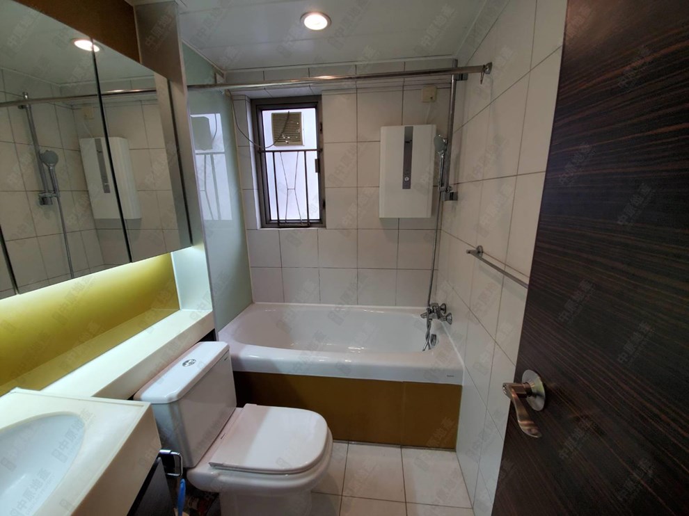 Unit Interior-Bathroom