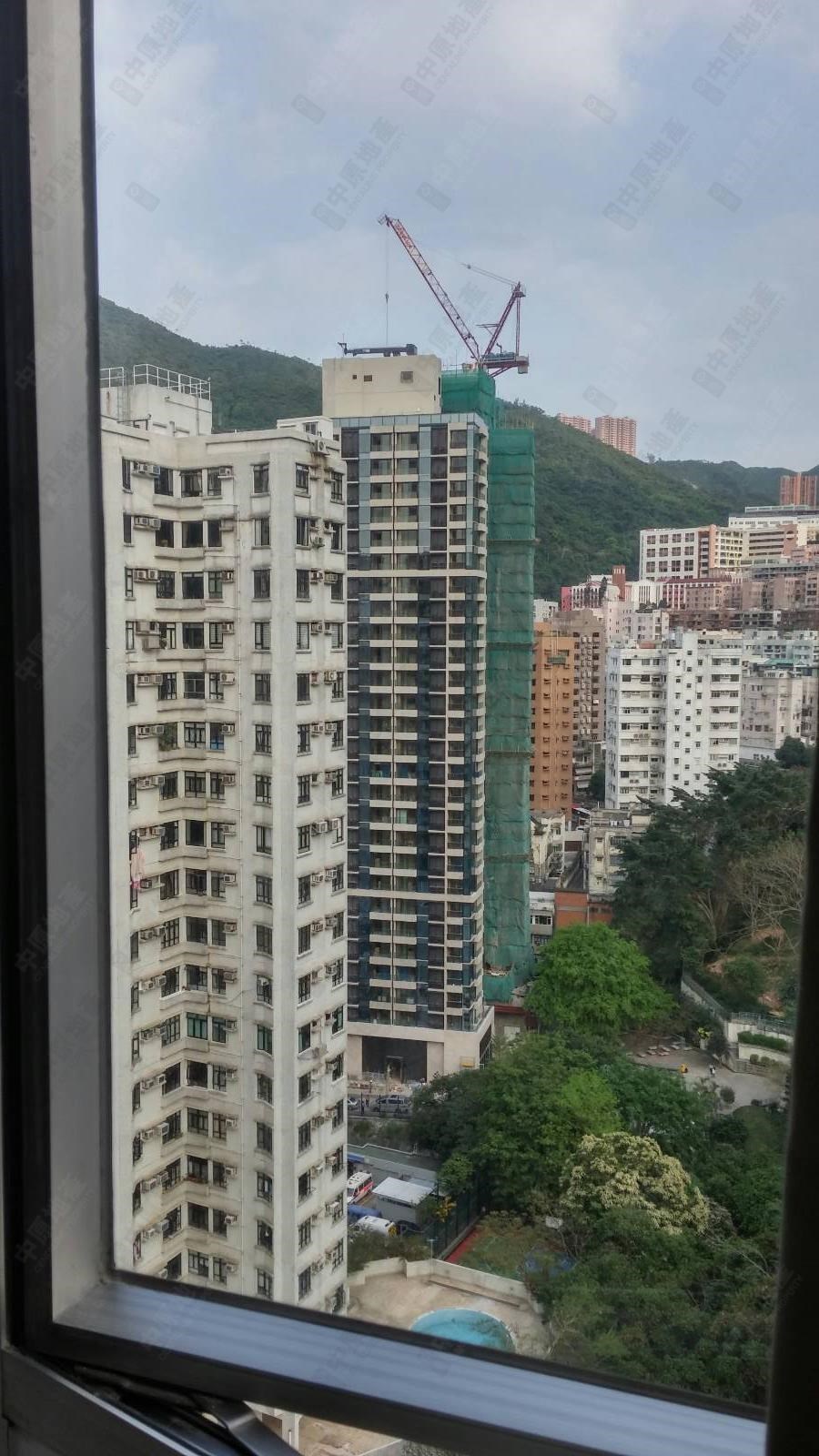 窗外景观-由睡房