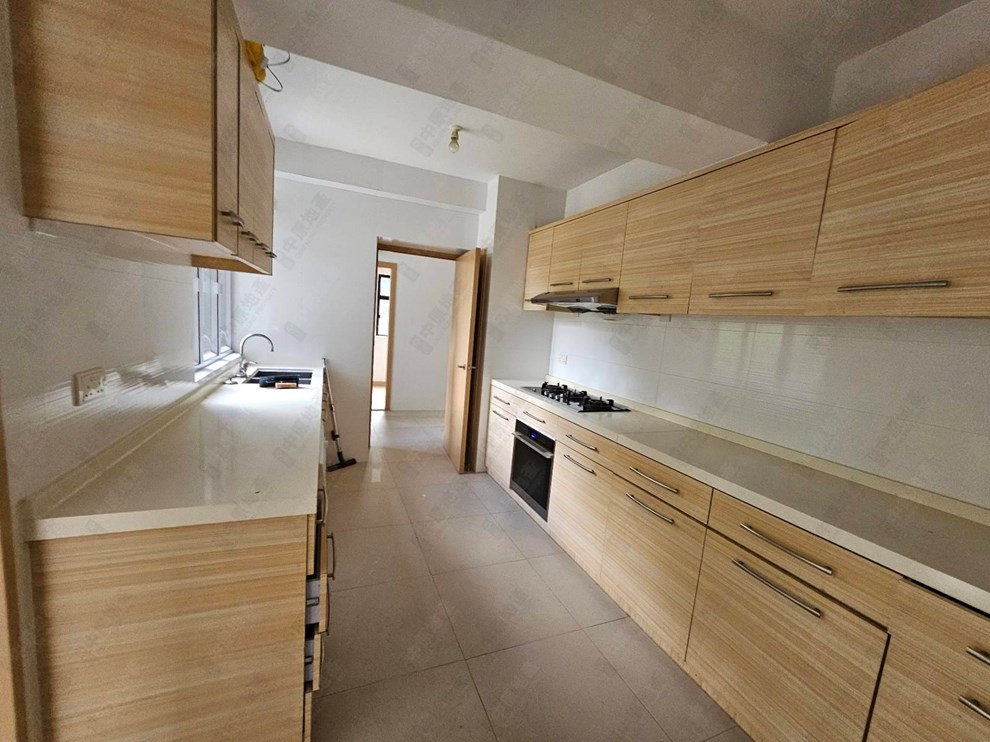 Unit Interior-Kitchen