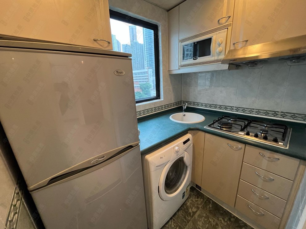 Unit Interior-Kitchen
