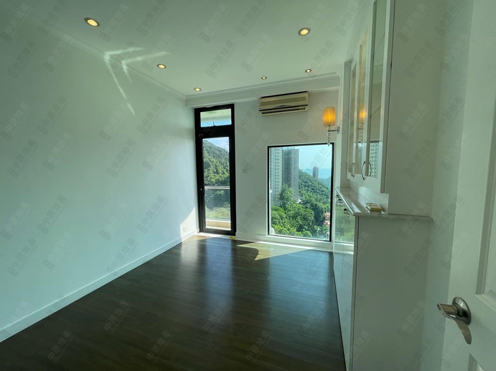 Unit Interior-Bedroom