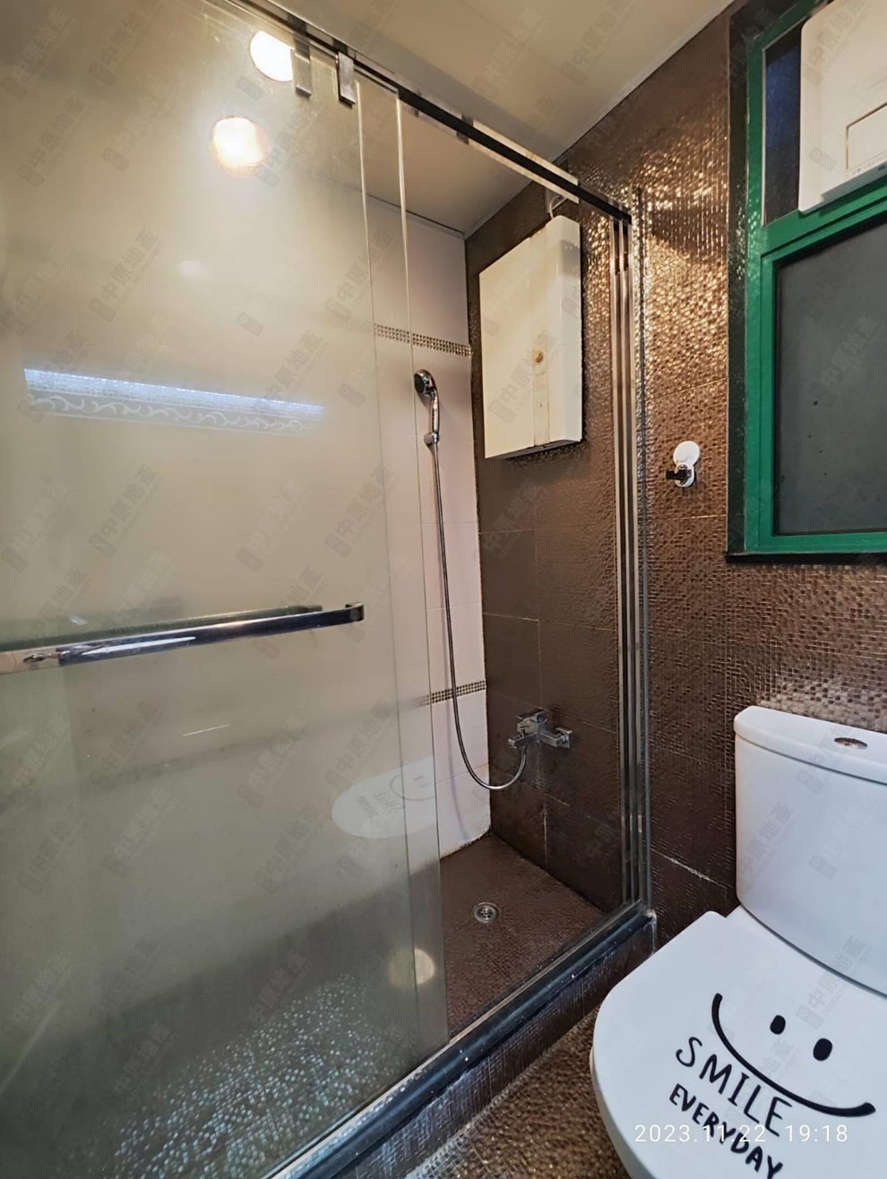 Unit Interior-Washroom