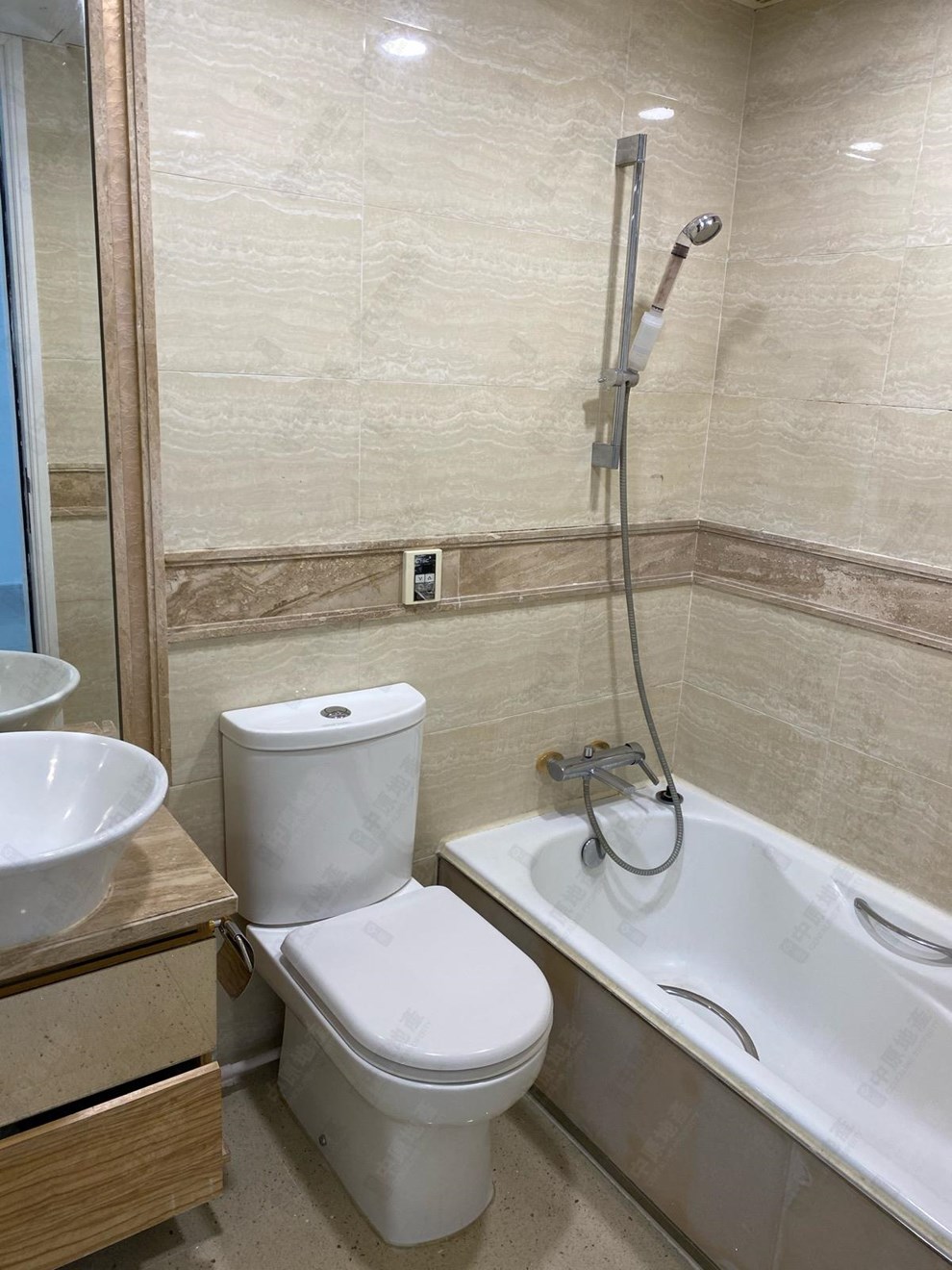 Unit Interior-Bathroom