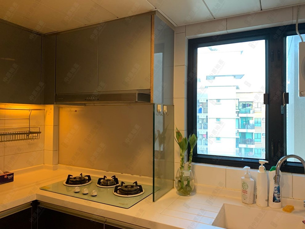 Unit Interior-Kitchen