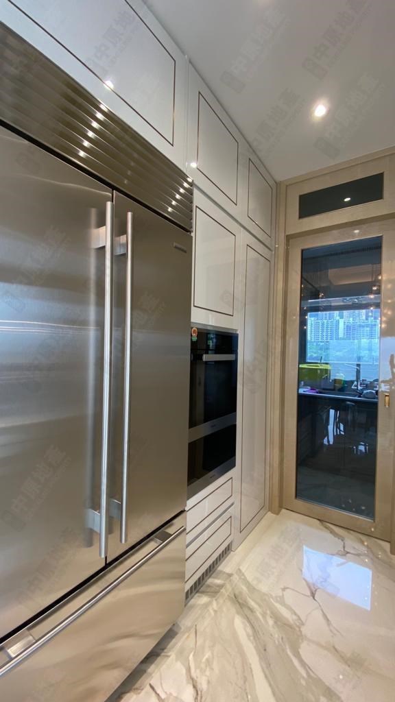 Unit Interior-Kitchen