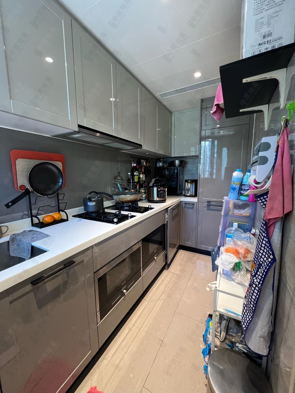 Unit Interior-Kitchen