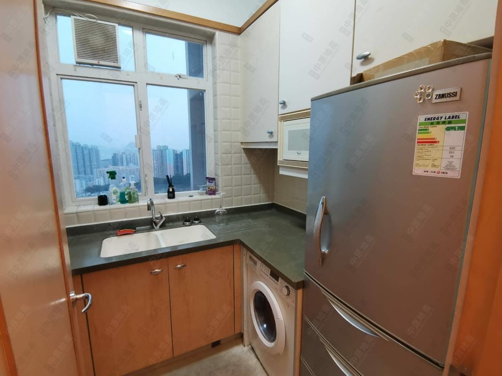 Unit Interior-Kitchen