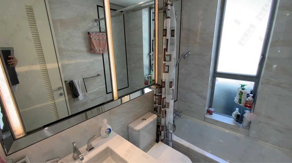 Unit Interior-Bathroom