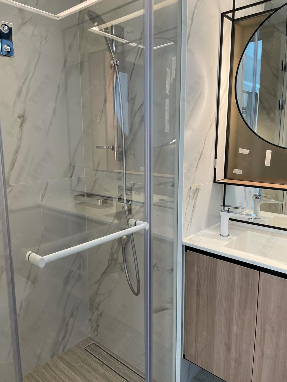Unit Interior-Bathroom