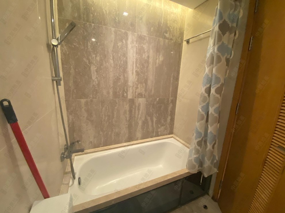 Unit Interior-Bathroom