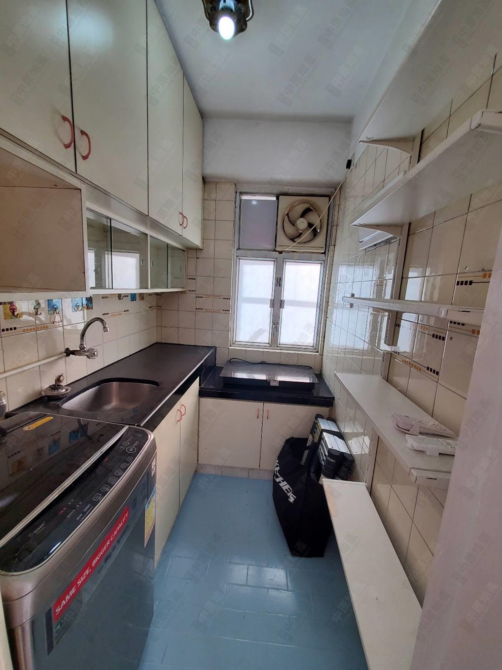 Unit Interior-Kitchen