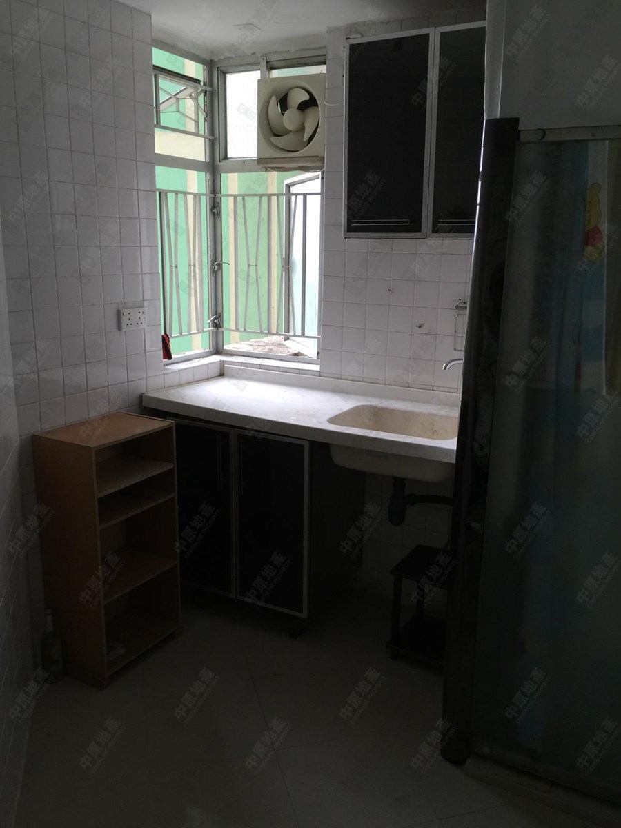 显明苑, 相片