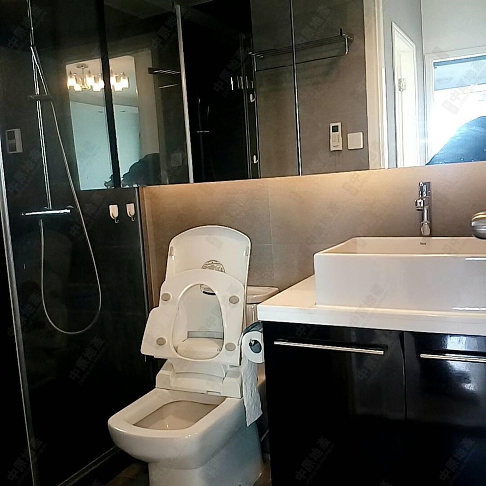 Unit Interior-Bathroom