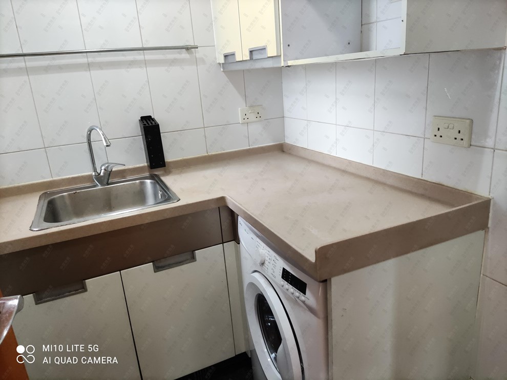 Unit Interior-Kitchen