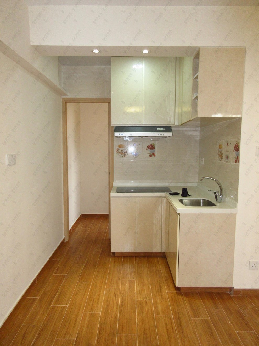 Unit Interior-Kitchen