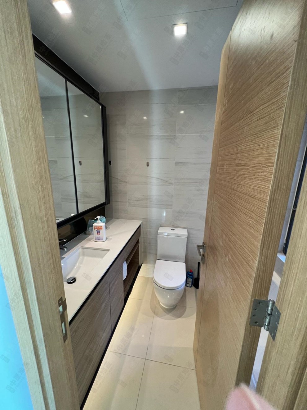 Unit Interior-Bathroom