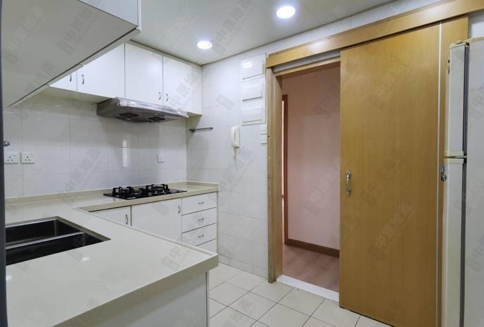 Unit Interior-Kitchen