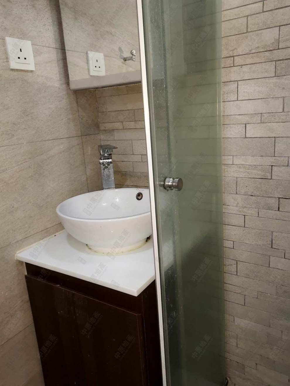 Unit Interior-Bathroom