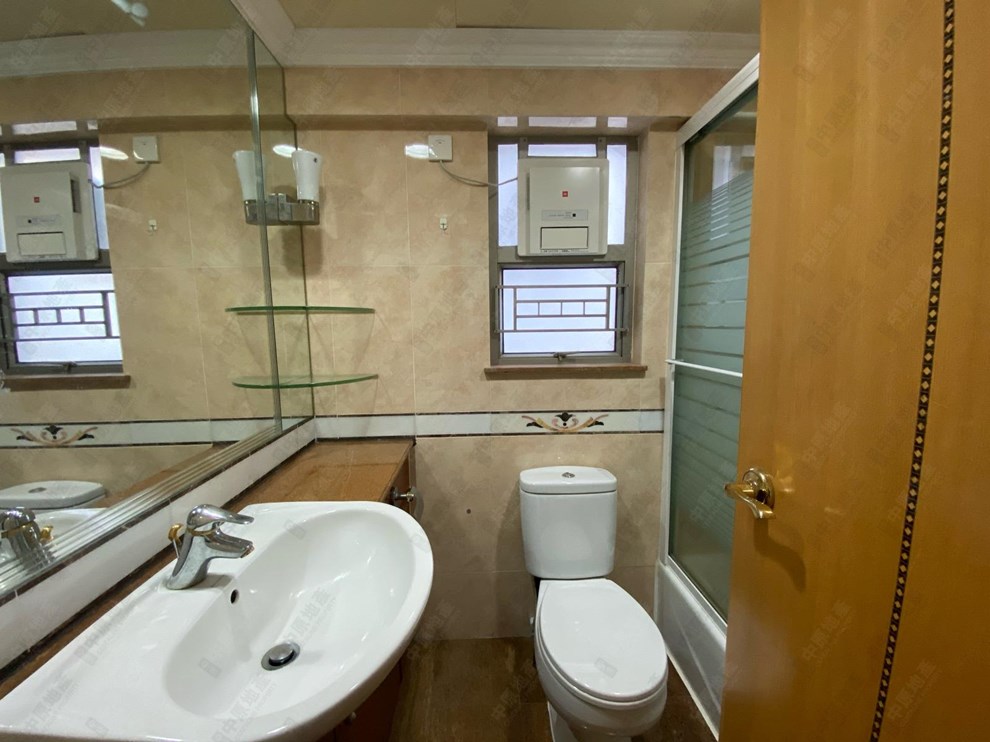 Unit Interior-Washroom