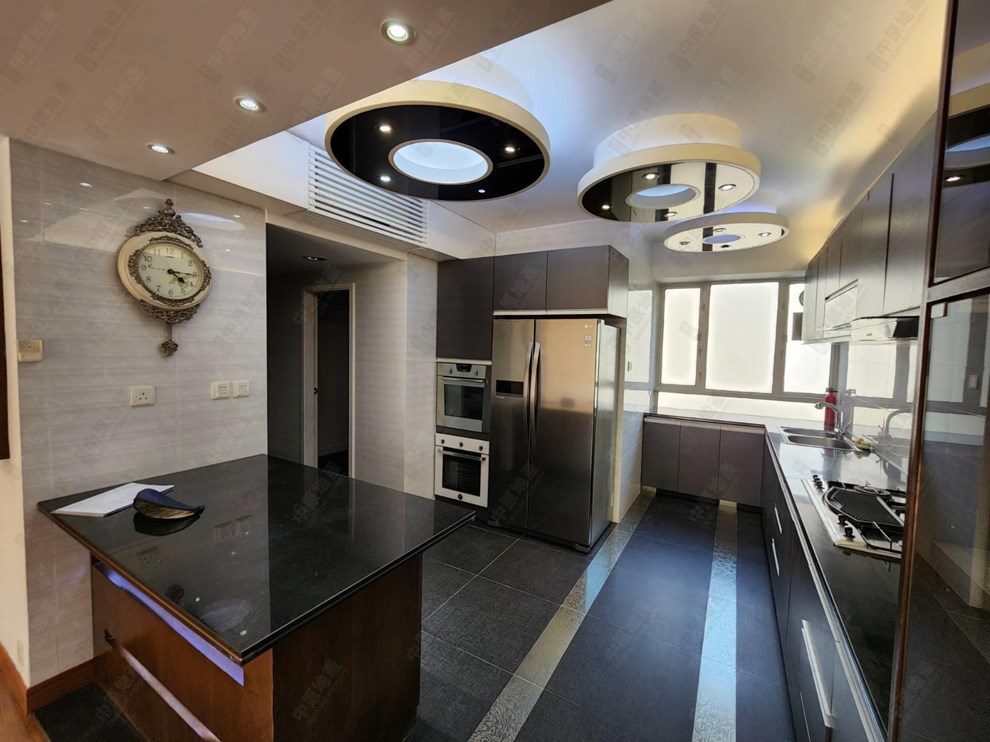 Unit Interior-Kitchen