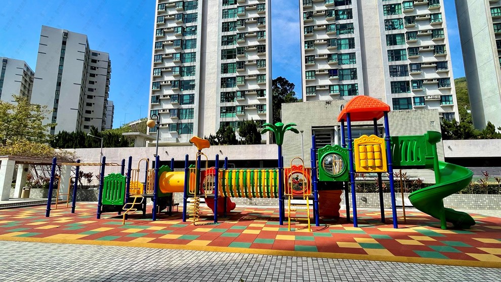 Nearby Environment-Park