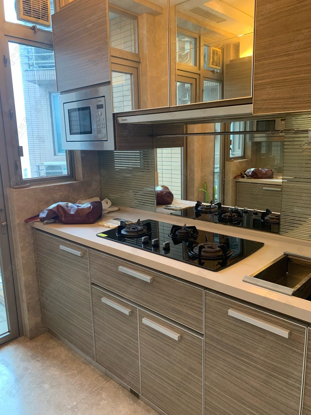 Unit Interior-Kitchen