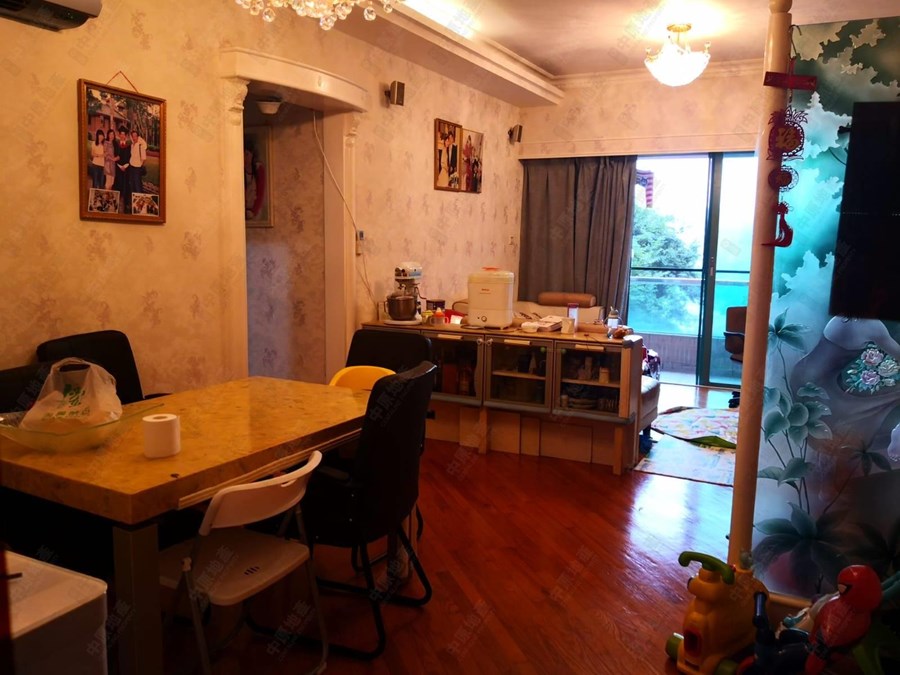湖景花园 5座, 相片