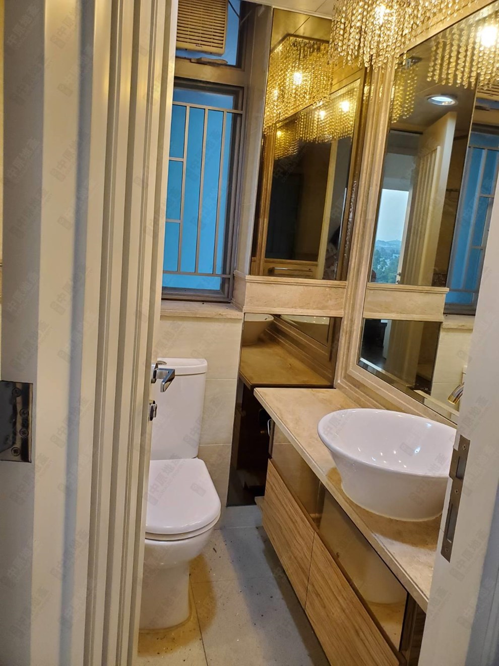 Unit Interior-Master Bathroom
