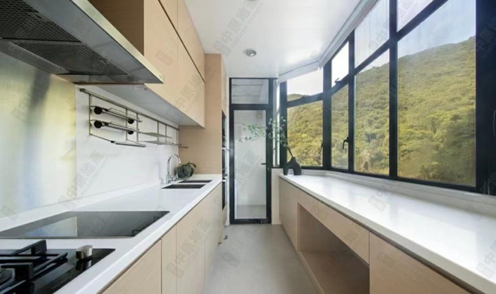 Unit Interior-Kitchen