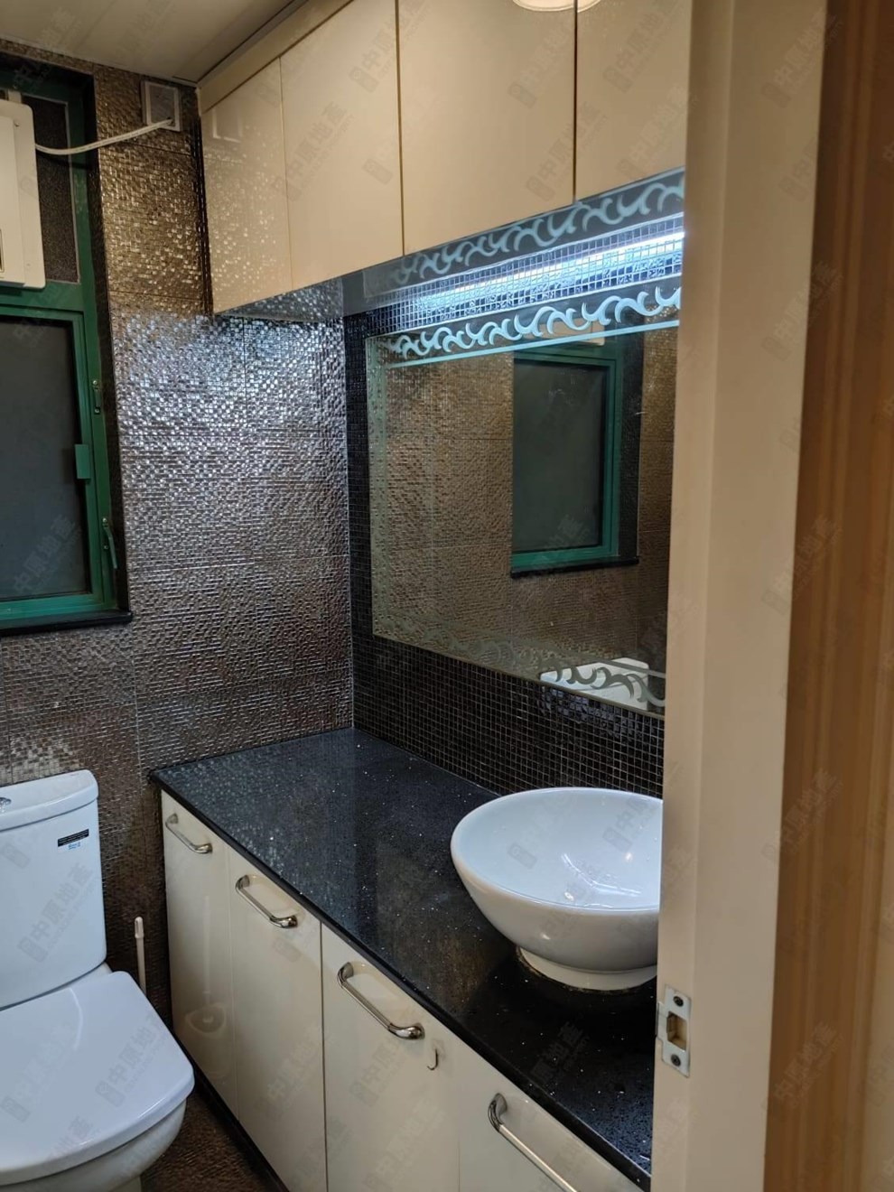 Unit Interior-Master Bathroom