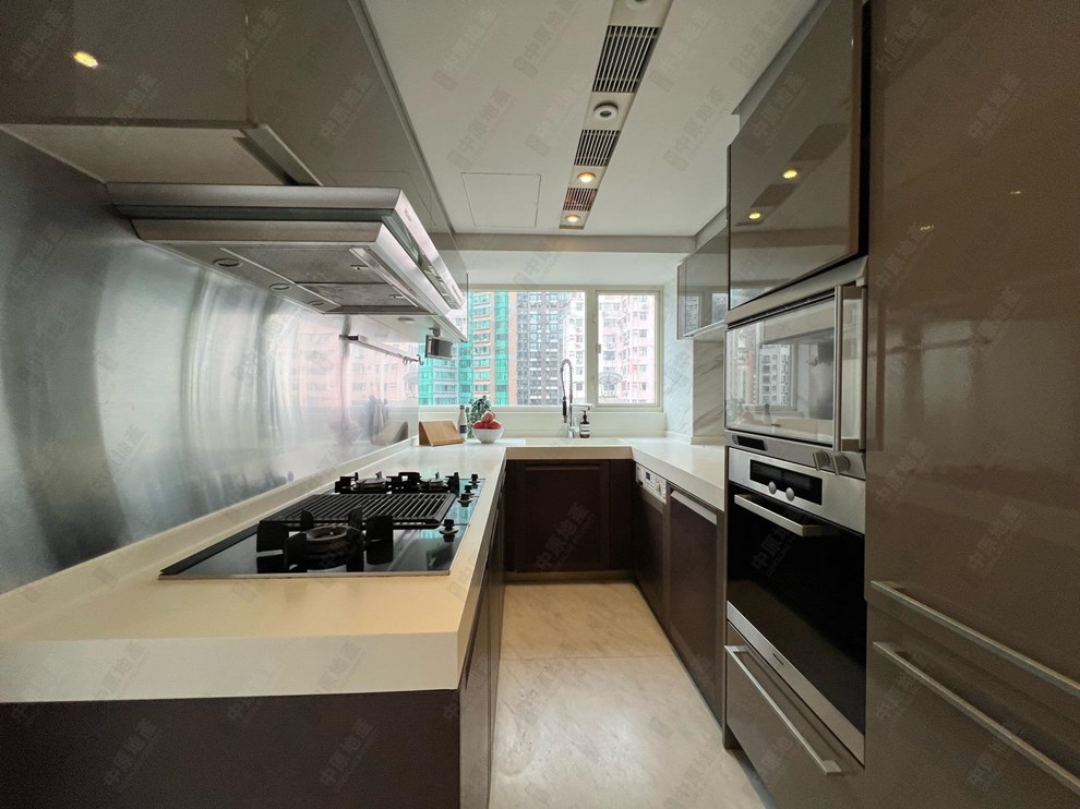 Unit Interior-Kitchen