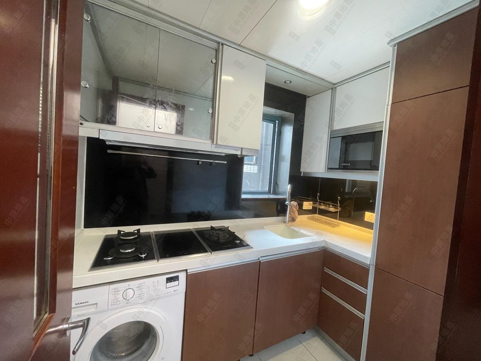 Unit Interior-Kitchen