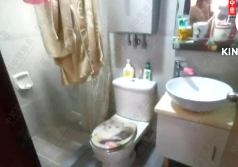 Unit Interior-Bathroom