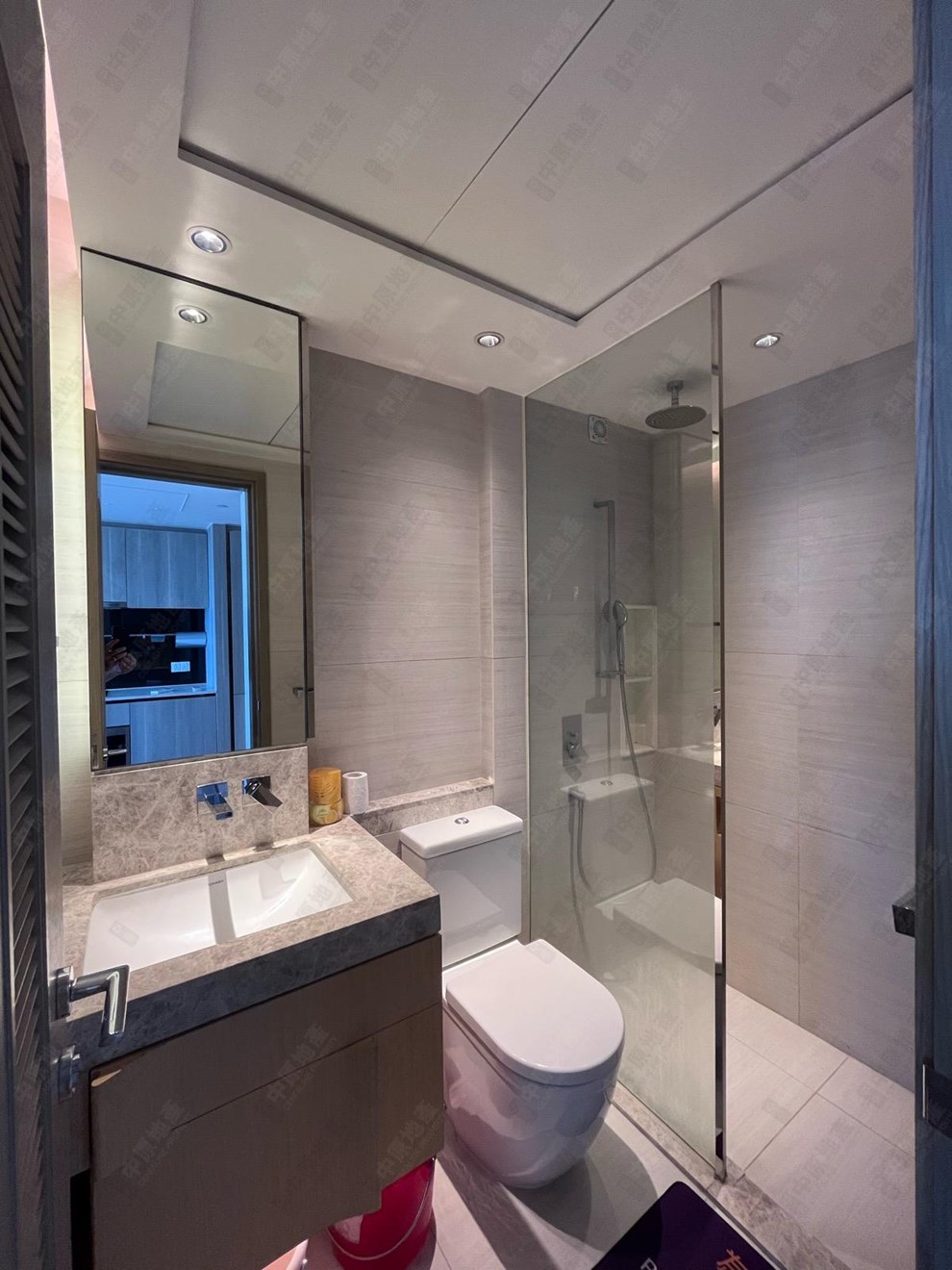 Unit Interior-Washroom
