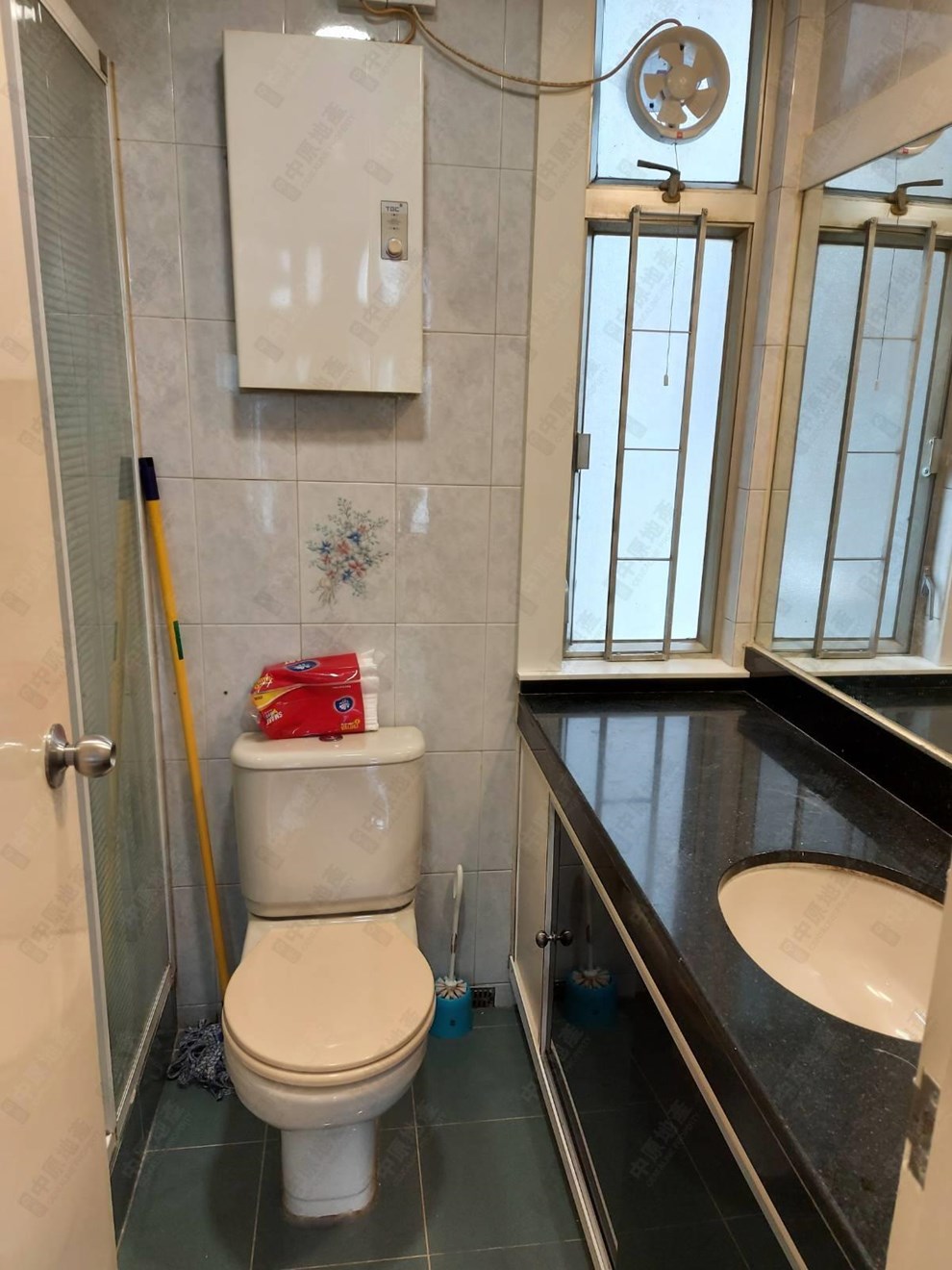 Unit Interior-Bathroom