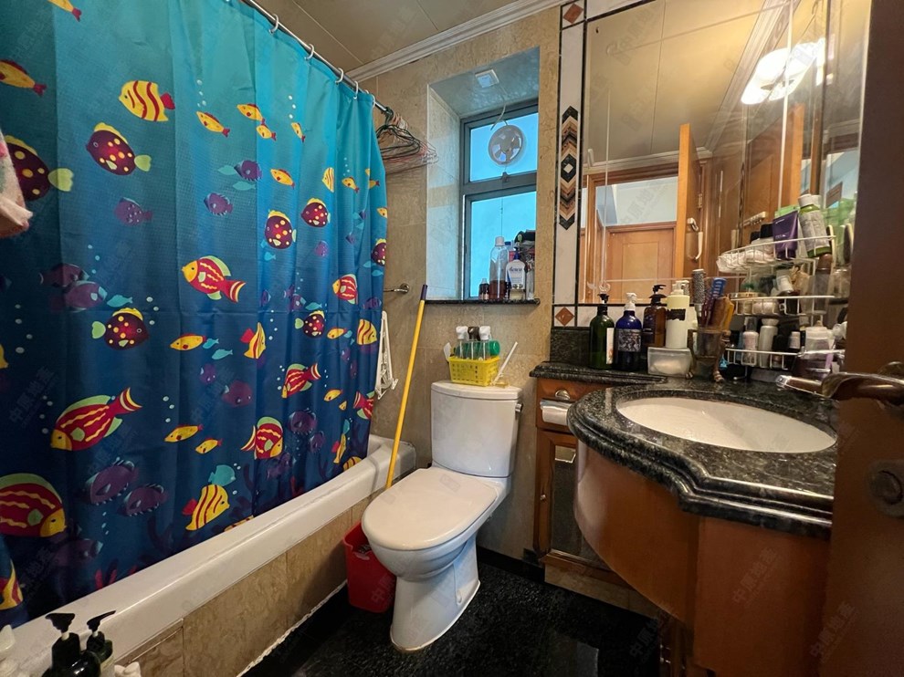 Unit Interior-Bathroom